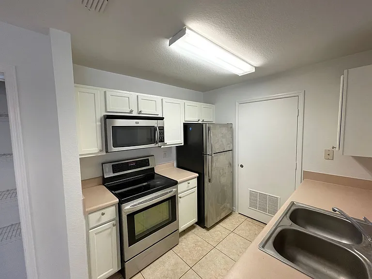 14880 Pleasant Bay Ln #2105 — Photo 4