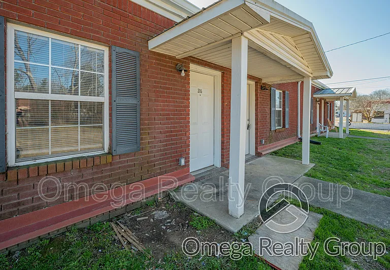 318 Percy St — Photo 6