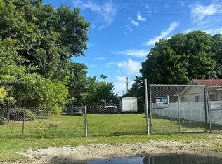 130 NE 75th St, Miami, FL 33138