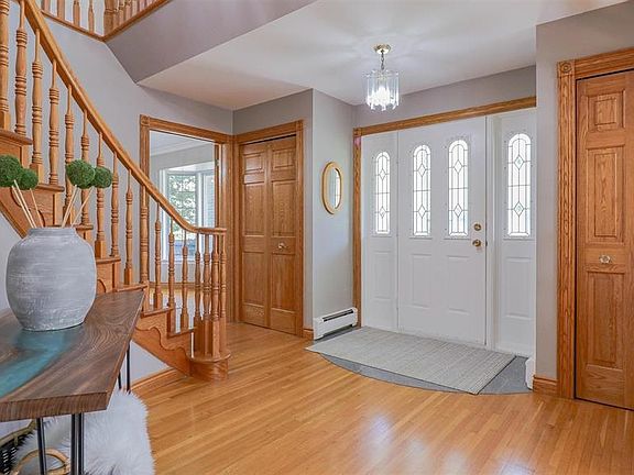 3rd image of 193 Mount Edward Rd