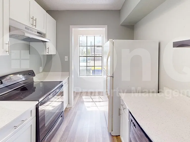 8108 Foxfire Ln #B — Photo 2