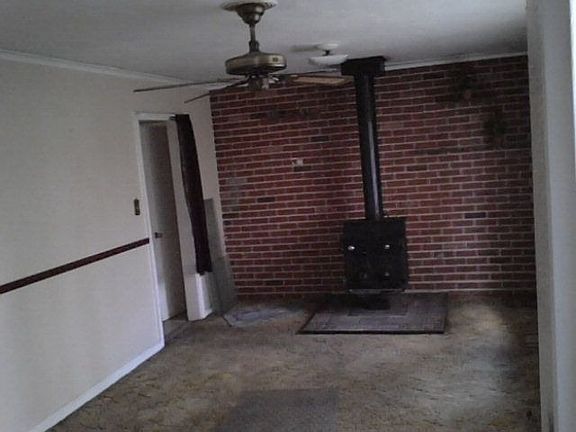 2nd image of 316 Lake Hill Dr