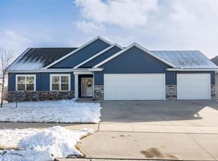 3301 Limerick Ln, Iowa City, IA 52246