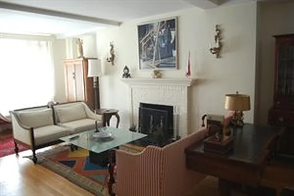 Rented by Douglas Elliman | media 19