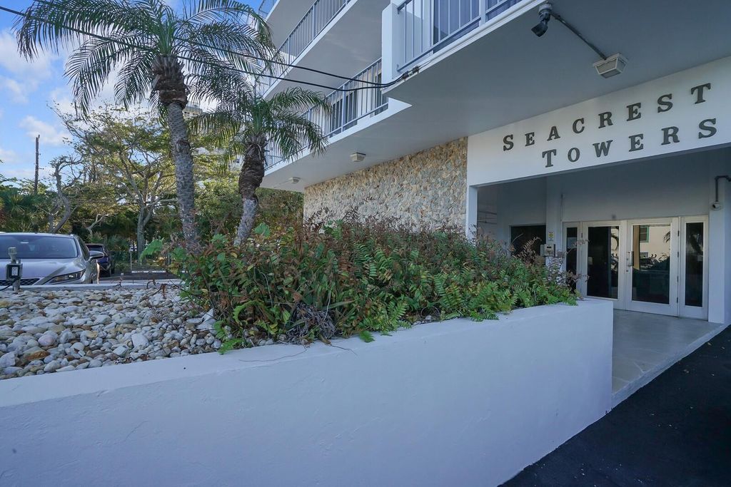 1609 N Riverside Drive Unit 304, photo 2