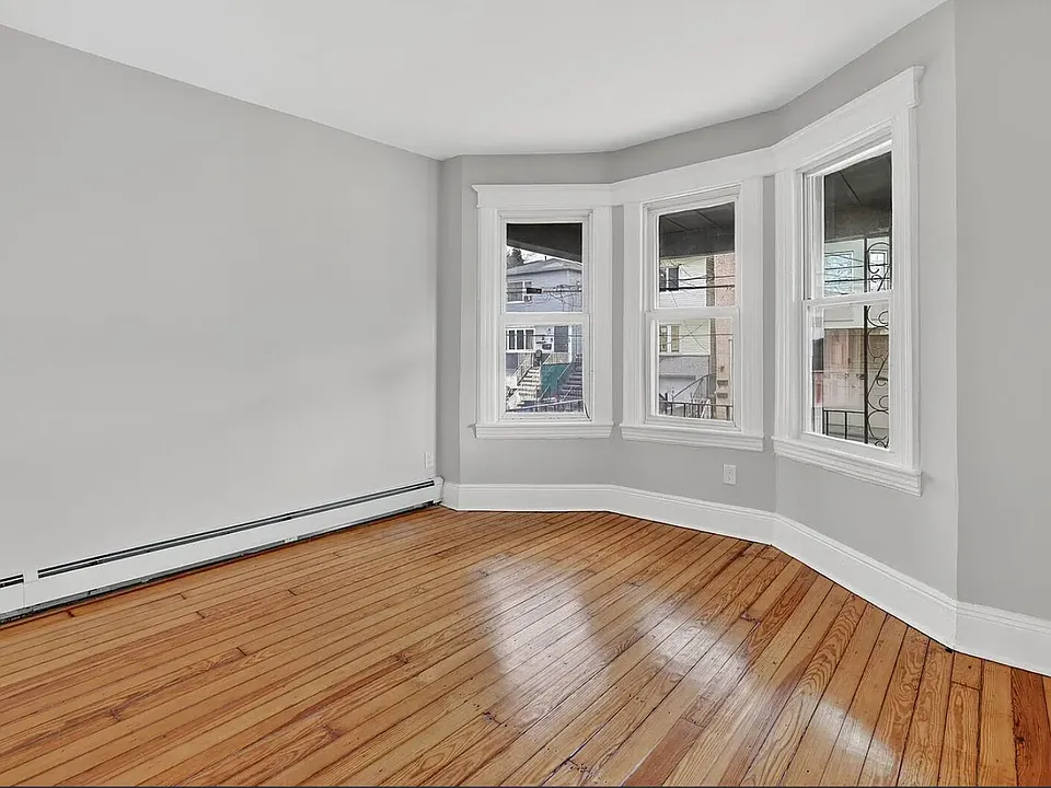 107 Brown Pl #1