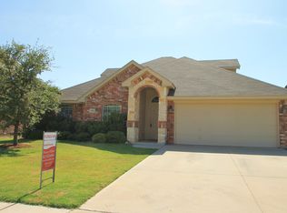 1007 Fox Willow Ct, Burleson, TX 76028