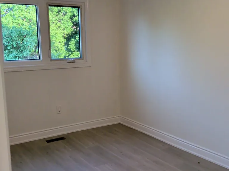 4 Malabar Cres — Photo 17