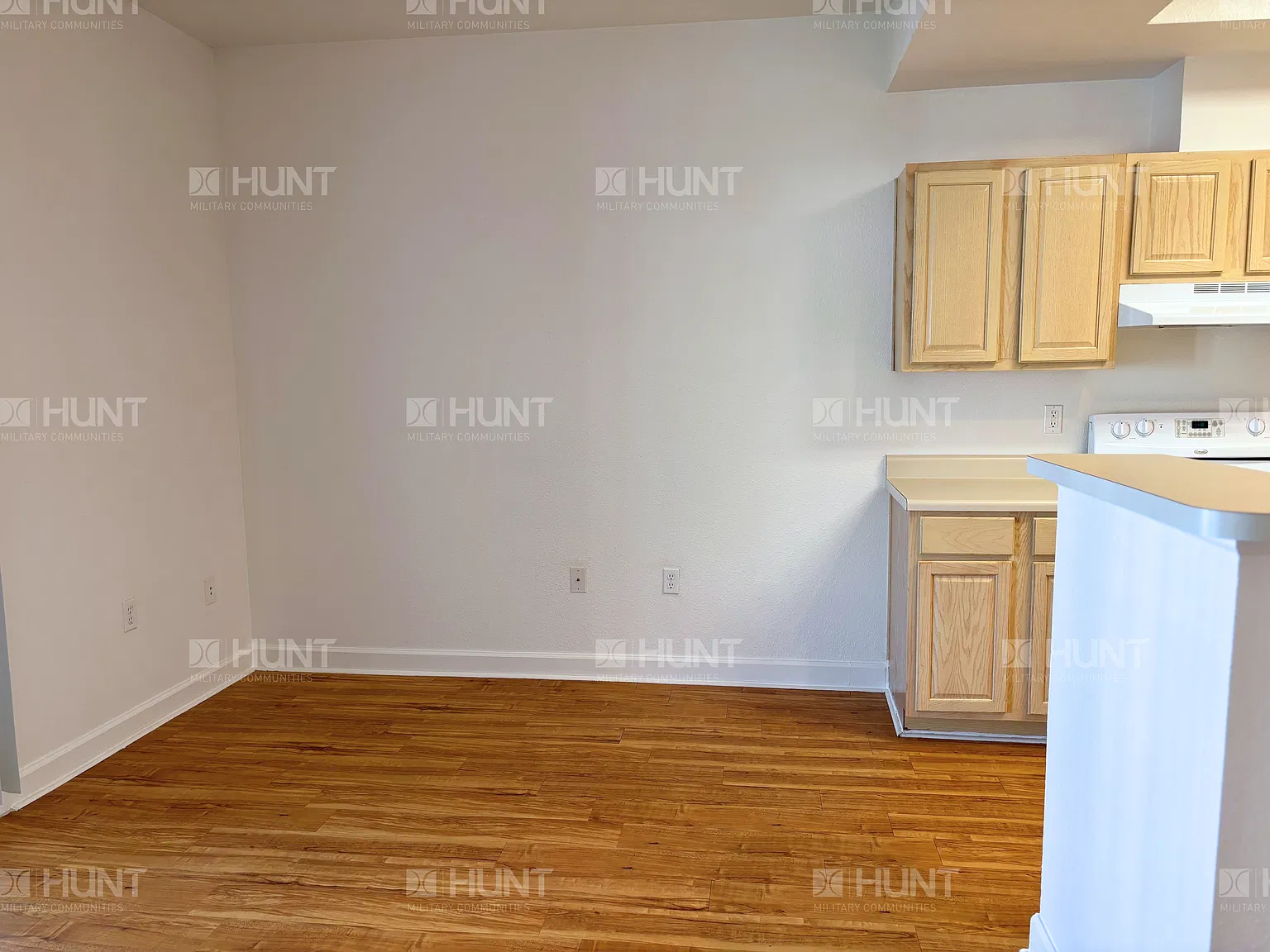 2 bed, 1.5 bath, 1350 sqft, $1,851 — Photo 4