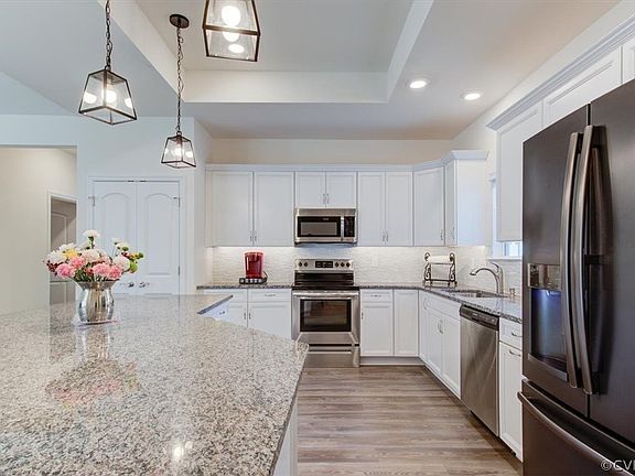 4th image of 10410 Farm Glen Way