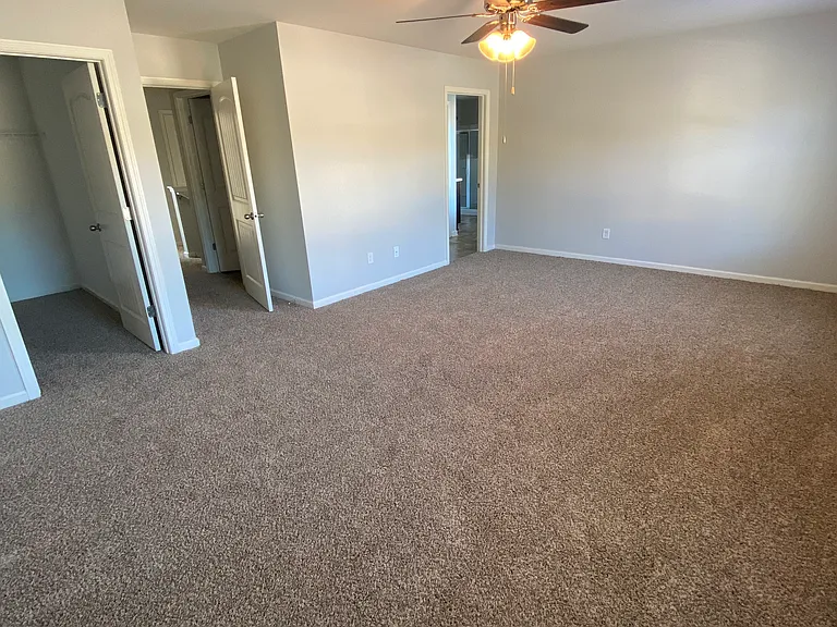 100 Rosegate Dr — Photo 8