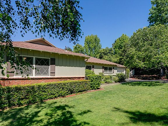3rd image of 4737 Palm Dr