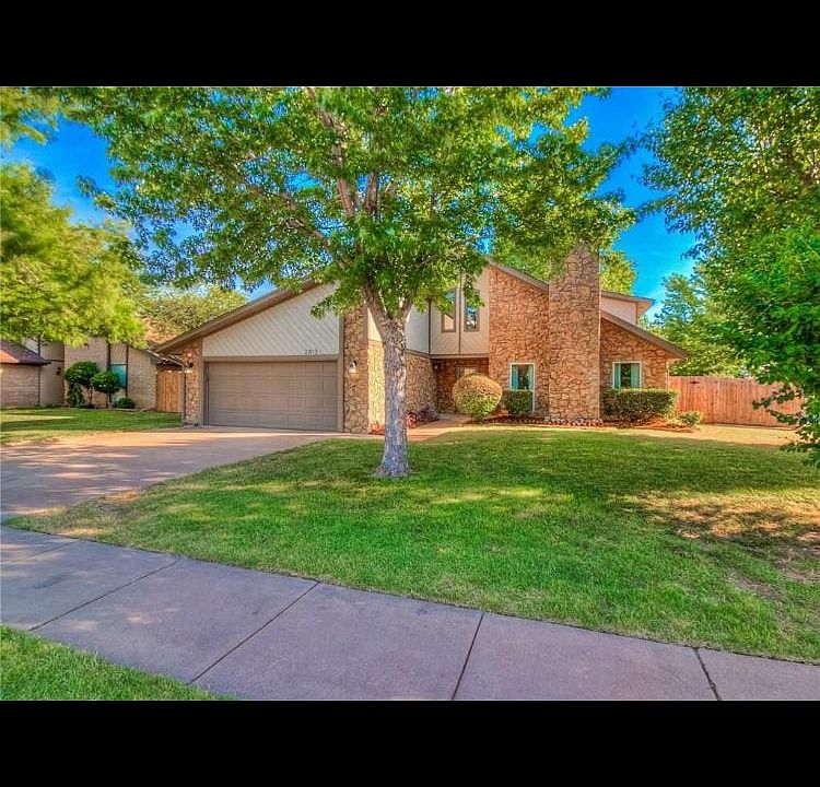 1st image of 2813 Countrywood Ln