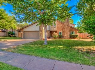 2813 Countrywood Ln, Edmond, OK 73012