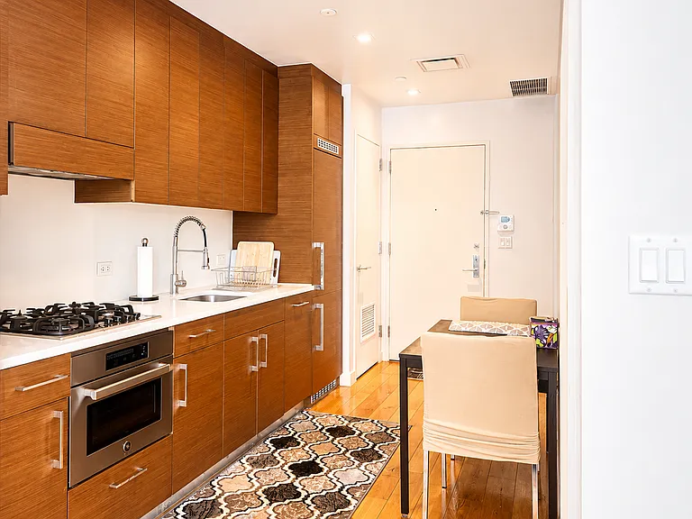 325 Lexington Ave #6A — Photo 4