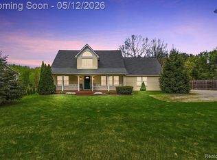 11550 Silver Lake Rd, Byron, MI 48418