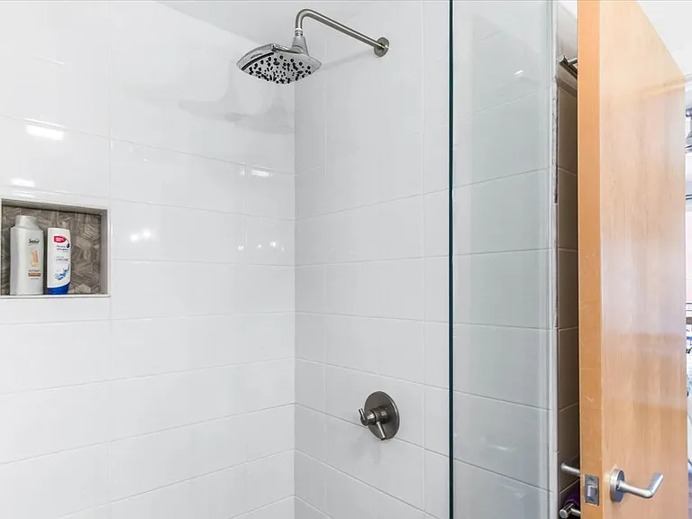 196 S Grant Ave #307 — Photo 16