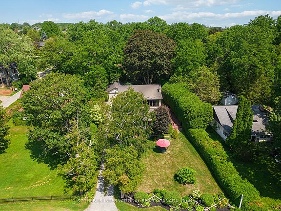 2nd image of 171 Lake Dr N
