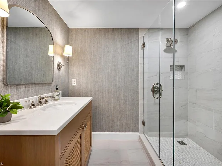4000 Gulf Shore Blvd N #1400 — Photo 18
