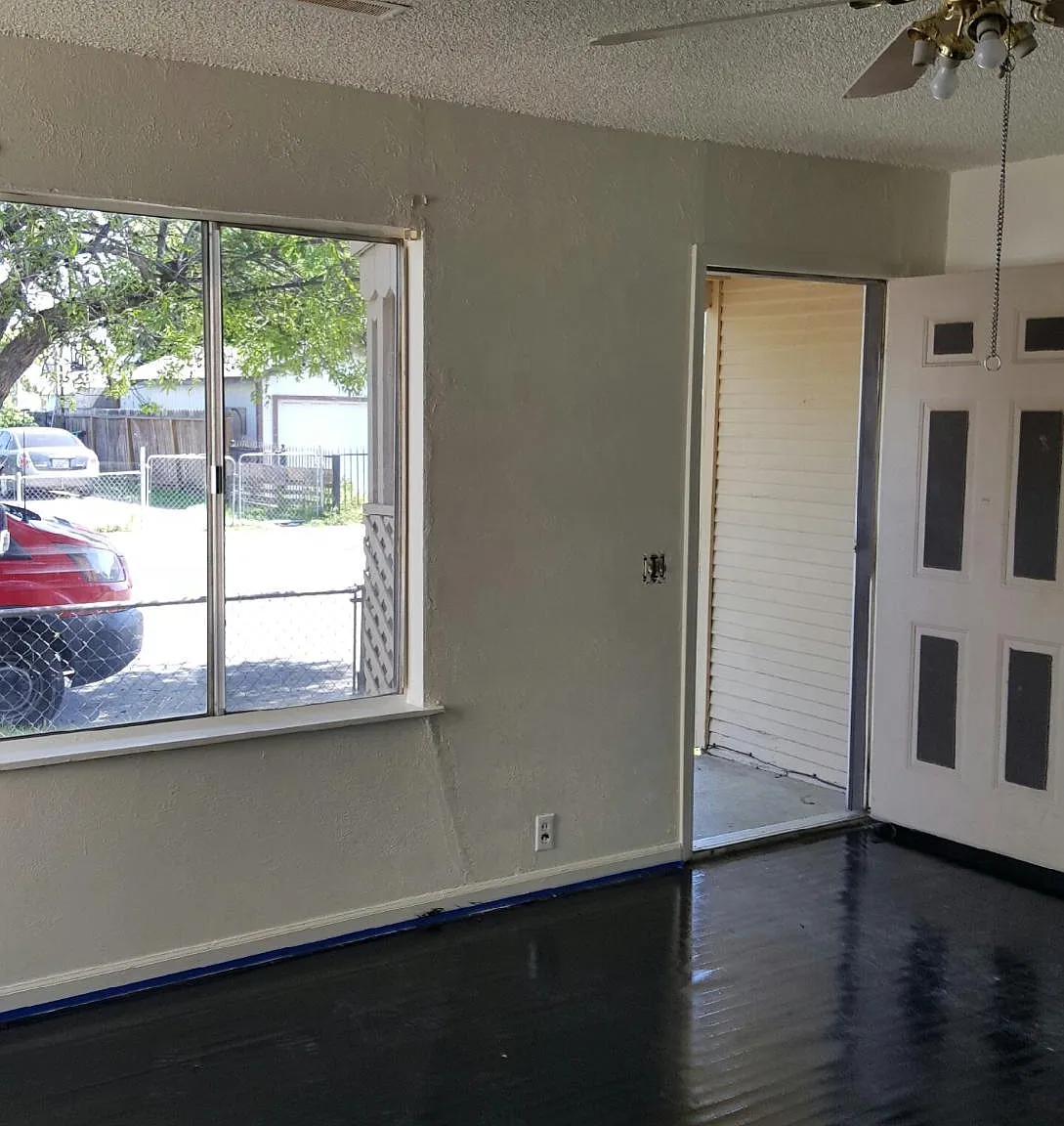 2 bed, 850 sqft, $2,350 — Photo 1