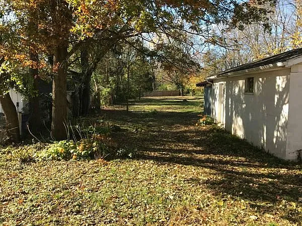 3 bed, 1620 sqft, $3,300 — Photo 3