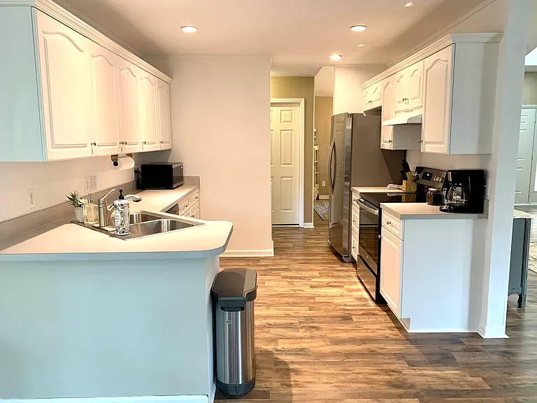 2 Overpeck Ln — Photo 12