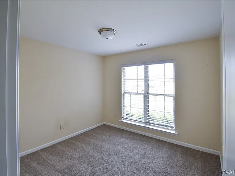 161 Hideaway Ln — Photo 11