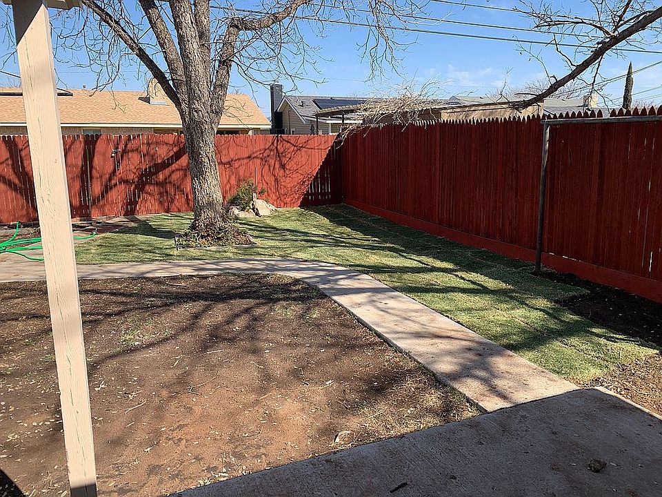 1st image of 1549 E 51st St