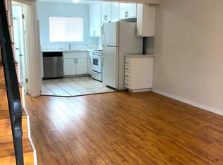 120 Roswell Ave APT 10, Long Beach, CA 90803