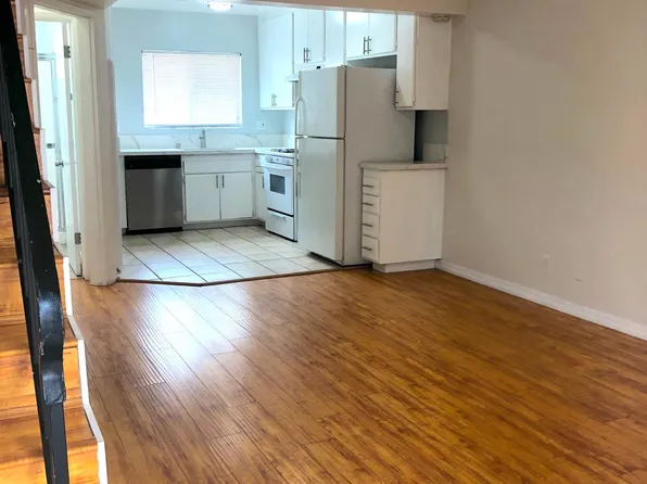 120 Roswell Ave APT 10, Long Beach, CA 90803