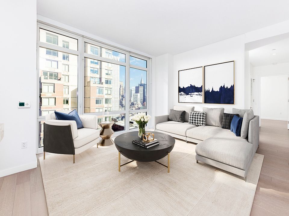 1st image of 42 W 33rd St APT 35C