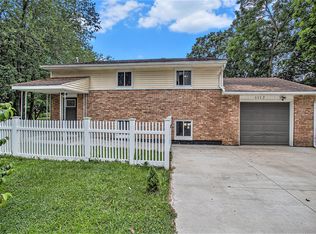 1117 Westlake Woods Dr, Springfield, MI 49037