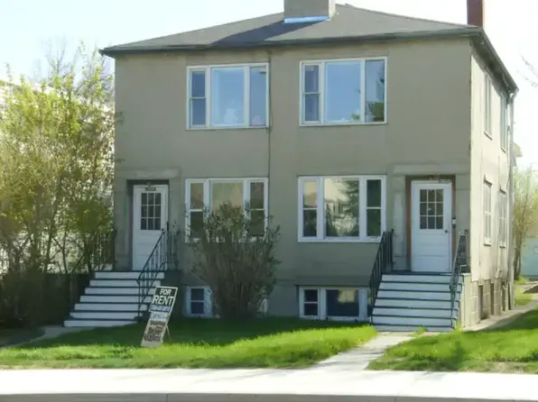 9015 99th St NW #1A, Edmonton, AB T6E 3V6