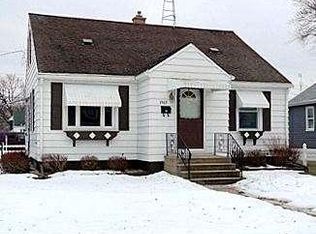 1903 29th St, Kenosha, WI 53140