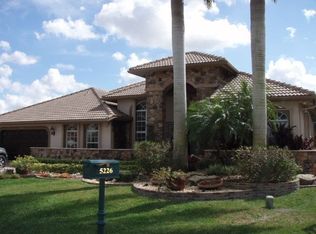 5218 NW 109th Ln, Coral Springs, FL 33076