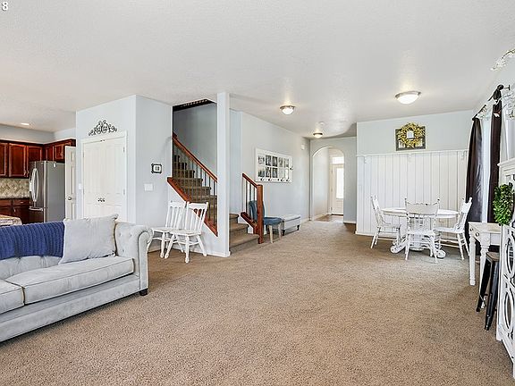 4th image of 8516 NE 66th St