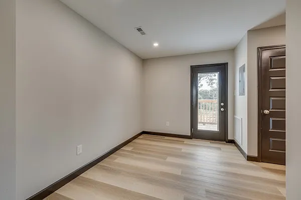 Emerson Park Townhomes — Photo 14