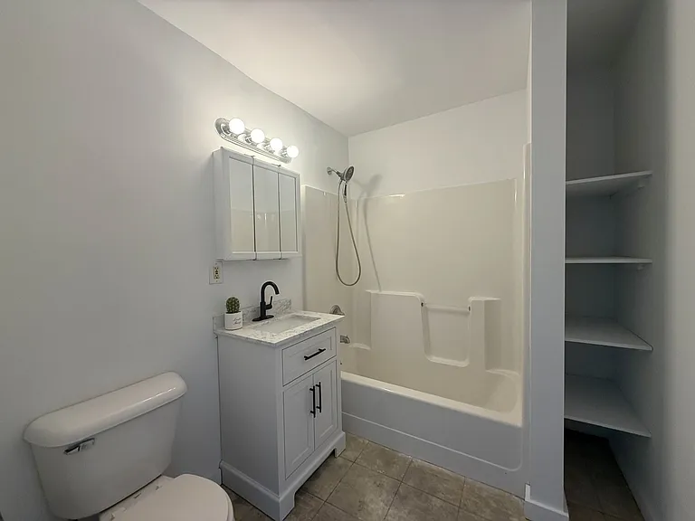 1000 9th St #H61 — Photo 7