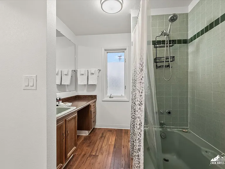 324 E Manor Ave — Photo 16