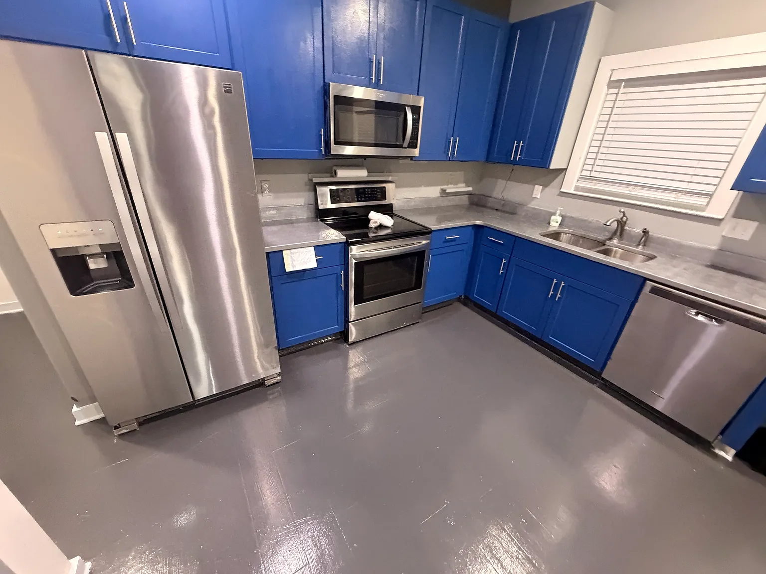 3 bed, 1216 sqft, $2,500 — Photo 4