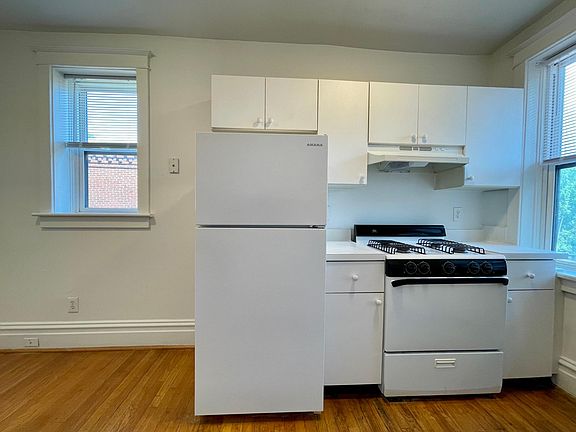 5th image of 6718 Clayton Ave APT 3N
