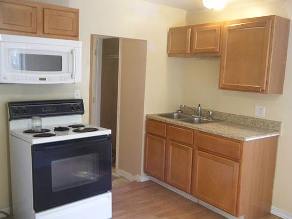 5th image of 140 Kayser Ave