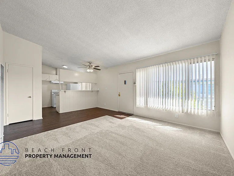 1818 W El Segundo Blvd — Photo 11