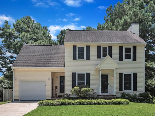 204 Perry Farms Dr, Apex, NC 27502