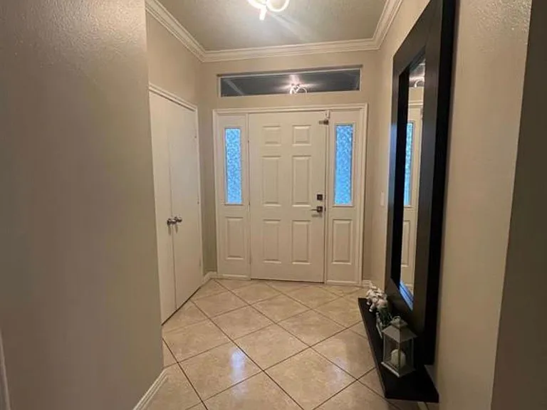 18710 Sandelford Dr — Photo 4