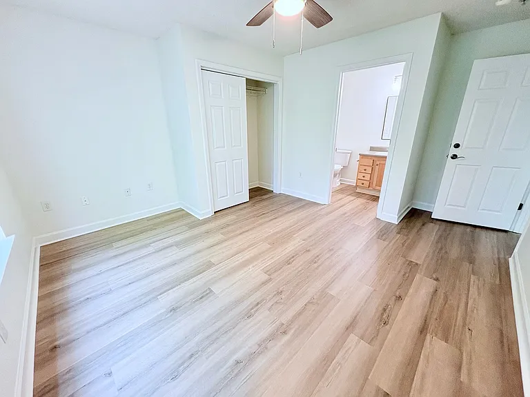 201 Harts Cove Way — Photo 8