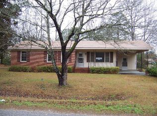 911 N Gordon Ave, Adel, GA 31620