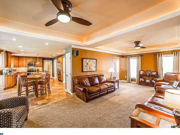 3rd image of 502 Turtle Ln