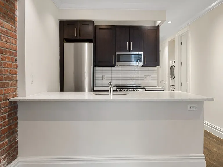 350 E 13th St #7 — Photo 3