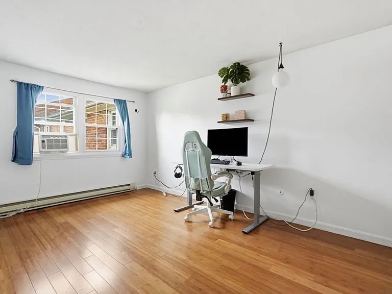 540 Granby Rd #21 — Photo 8